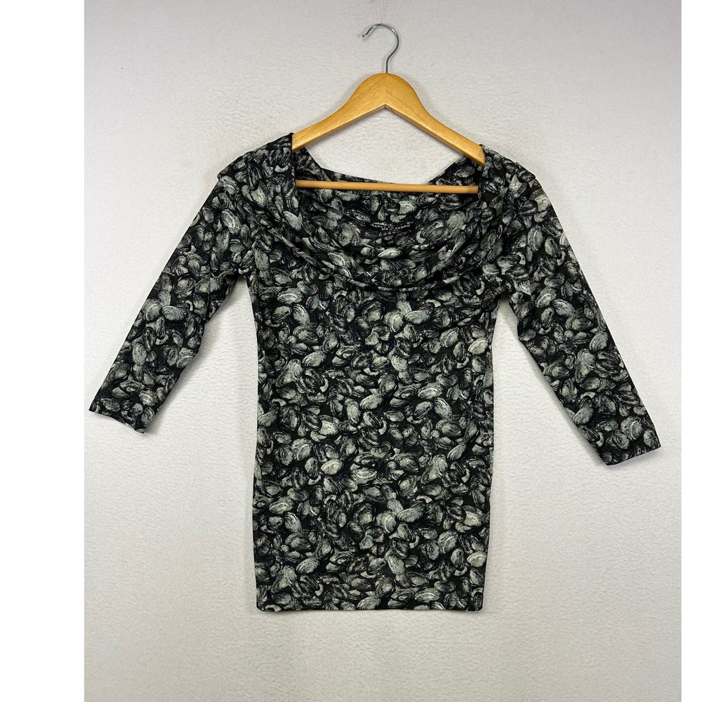 Minimalist Chic Isabel de Pedro Women 10 Black Shell Print Cowl Neck Ruched Top